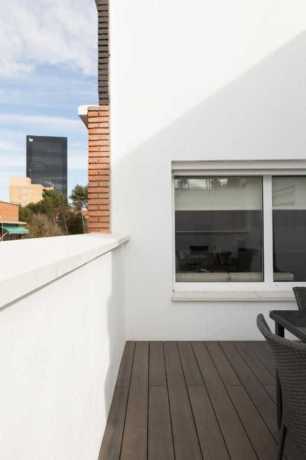 Apartamentos Las Torres Madrid Extérieur photo