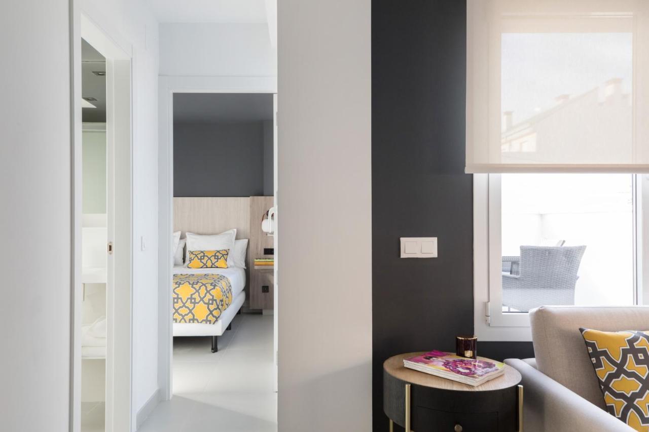 Apartamentos Las Torres Madrid Extérieur photo