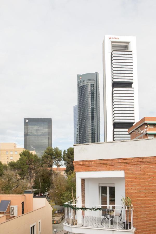 Apartamentos Las Torres Madrid Extérieur photo