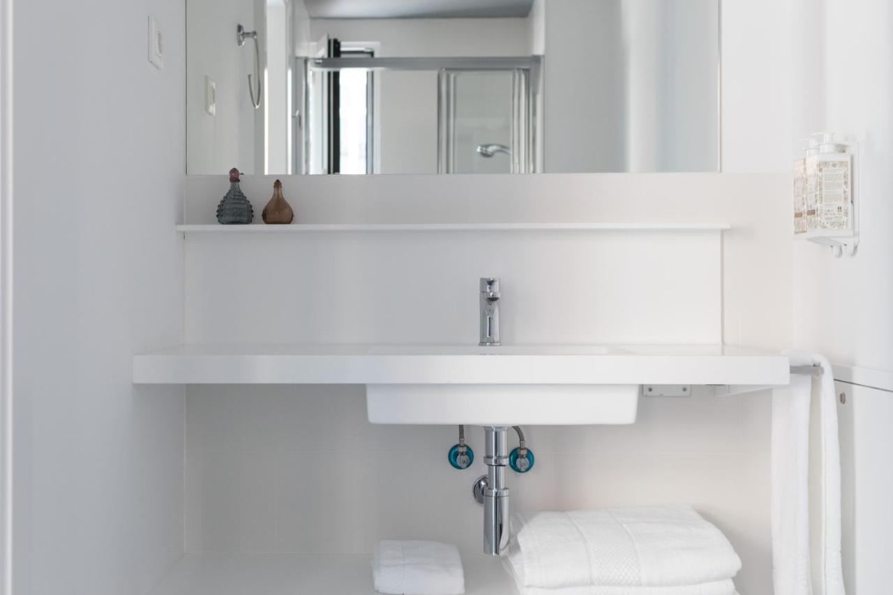 Apartamentos Las Torres Madrid Extérieur photo