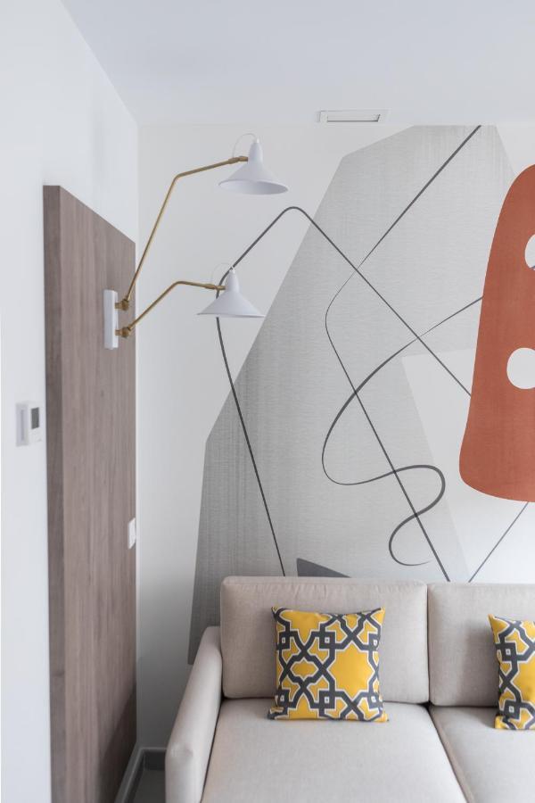 Apartamentos Las Torres Madrid Extérieur photo
