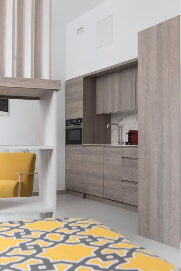 Apartamentos Las Torres Madrid Extérieur photo