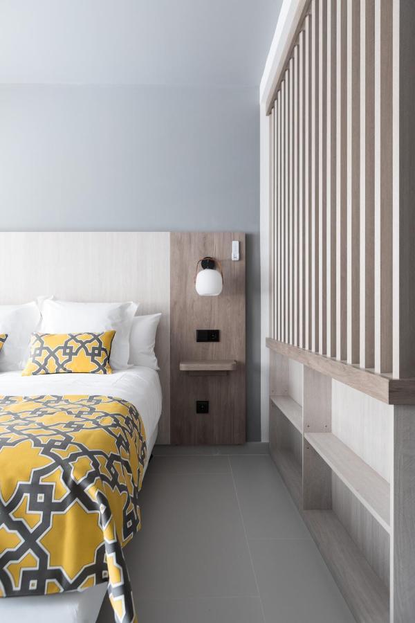 Apartamentos Las Torres Madrid Extérieur photo